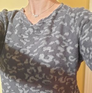 Gap sweater